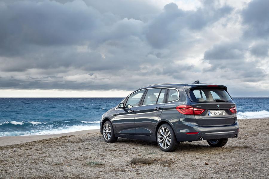  BMW 220d xDrive Gran Tourer Luxury Line 2015 года  (фото 10 из 32)